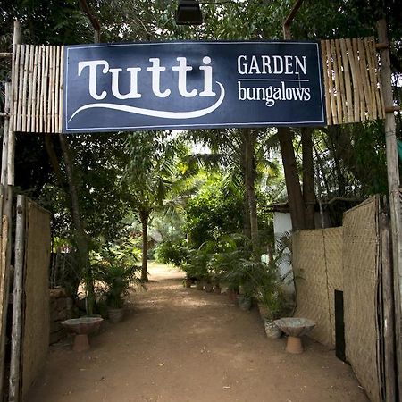 Tutti Garden Bungalows Hotel Mormugao Eksteriør billede