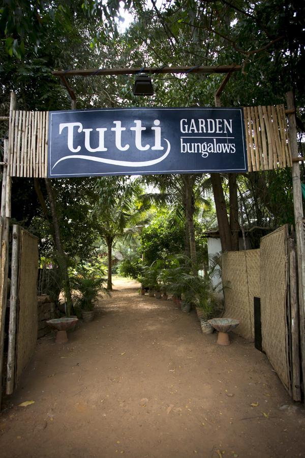 Tutti Garden Bungalows Hotel Mormugao Eksteriør billede